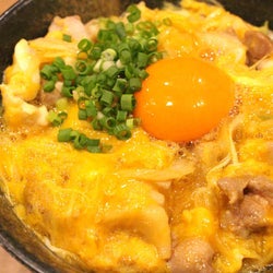 あの焼鳥の名店が「親子丼」専門店をオープン!鶏と卵にトコトンこだわる特上「親子丼」がウマすぎた
