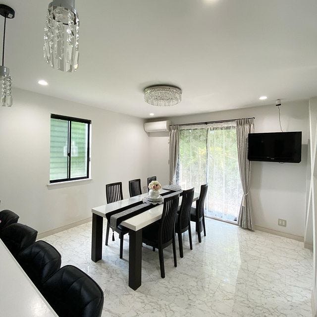 画像3 16 モノトーン リビングダイニングのインテリア実例 もっとおしゃれにするためのヒント モデルプレス 画像3 16 モノトーン リビングダイニングのインテリア実例 もっとおしゃれにするためのヒント モデルプレス