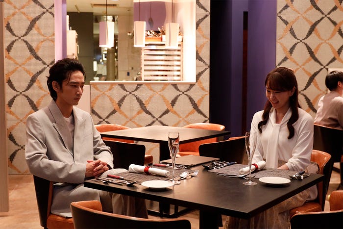 上杉柊平、桜井日奈子「マル秘の密子さん」第6話より(C)日本テレビ