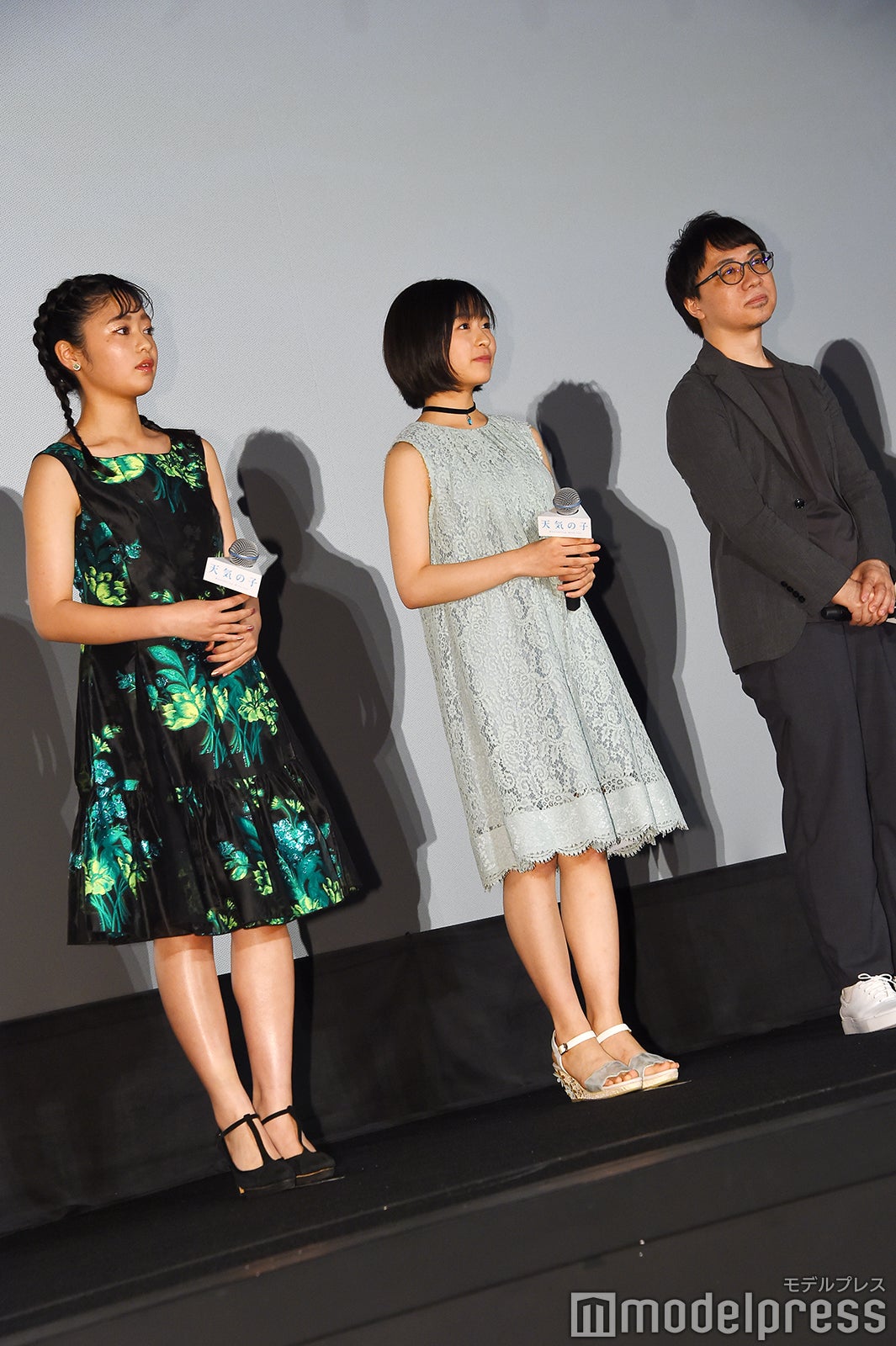 吉柳咲良、森七菜、新海誠監督（C）モデルプレス