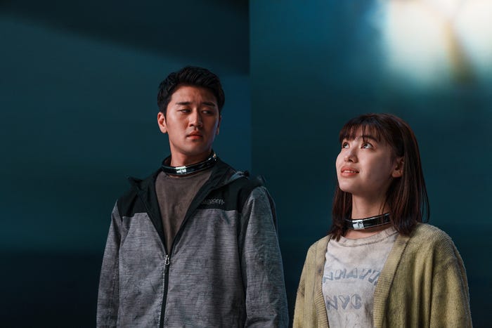 岩永丞威、池田朱那/Netflixシリーズ「今際の国のアリス シーズン3」(C) 麻生羽呂・小学館/ROBOT