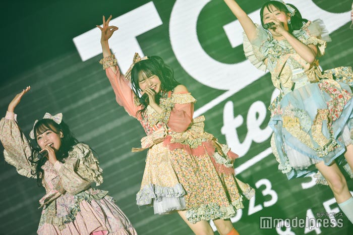 FRUITS ZIPPER(C)モデルプレス