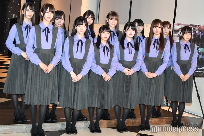 (下段左から)土生瑞穂、山下美月、与田祐希、久保史緒里、梅澤美波、菅井友香(上段左から)小坂菜緒、齊藤京子、小林由依、守屋茜、柿崎芽実、加藤史帆 (C)モデルプレス