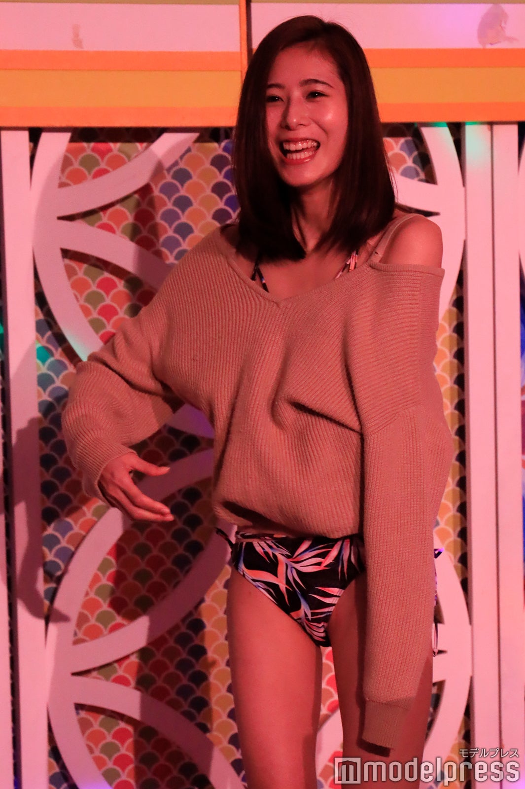 生脱ぎを披露した沖舘唯（C）モデルプレス