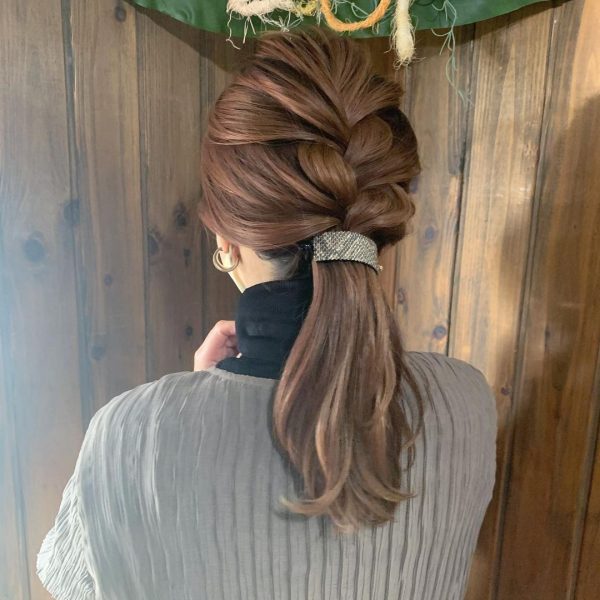 ぽっちゃりさん向け結婚式のお呼ばれヘアアレンジ15選 華やかな大人スタイル モデルプレス ぽっちゃりさん向け結婚式のお呼ばれヘアアレンジ15選 華やかな大人スタイル モデルプレス