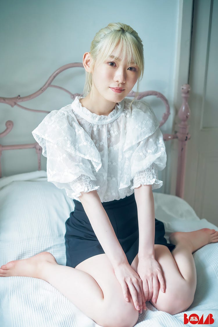 小池美波 エロ 画像1/7) 櫻坂46小池美波、ベッドで美脚披露 3年ぶり「BOMB」ソログラビア＜独占カットあり＞ - モデルプレス