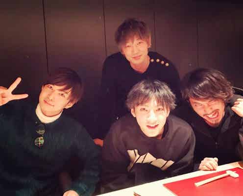 綾野剛の“後輩俳優への溺愛が過ぎる”エピソードを山田裕貴が明かす
