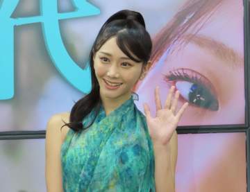 「奇跡の9頭身」斎藤恭代 ウエディングドレス姿も披露のラストDVD 自身の結婚願望は「ないです。現実的にはまだまだ先の話」