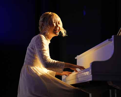 ハラミちゃん「Subtitle」「可愛くてごめん」話題曲奏でる 即興耳コピメドレーで会場魅了