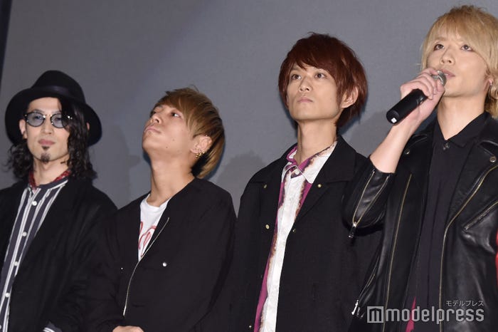 Thinking Dogs(C)モデルプレス