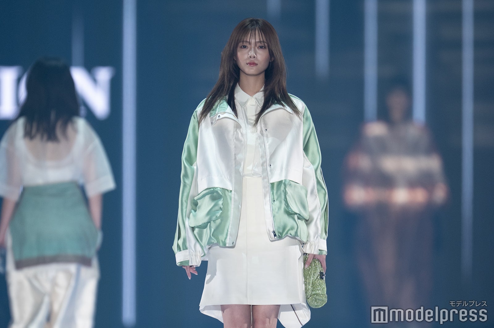 （C）モデルプレス