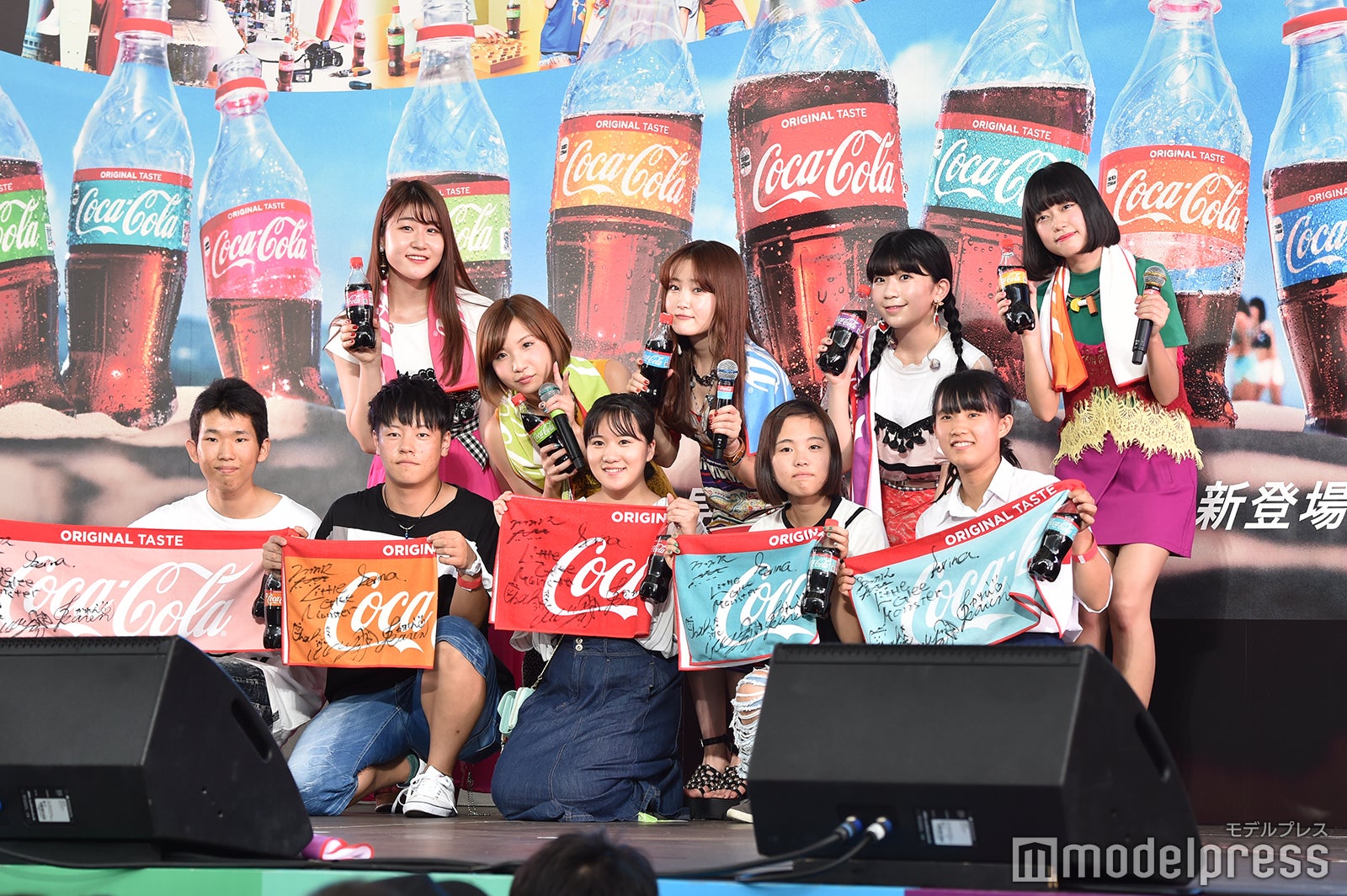 Little Glee Monster（後列左から）かれん、MAYU、芹奈、manaka、アサヒ（C）モデルプレス