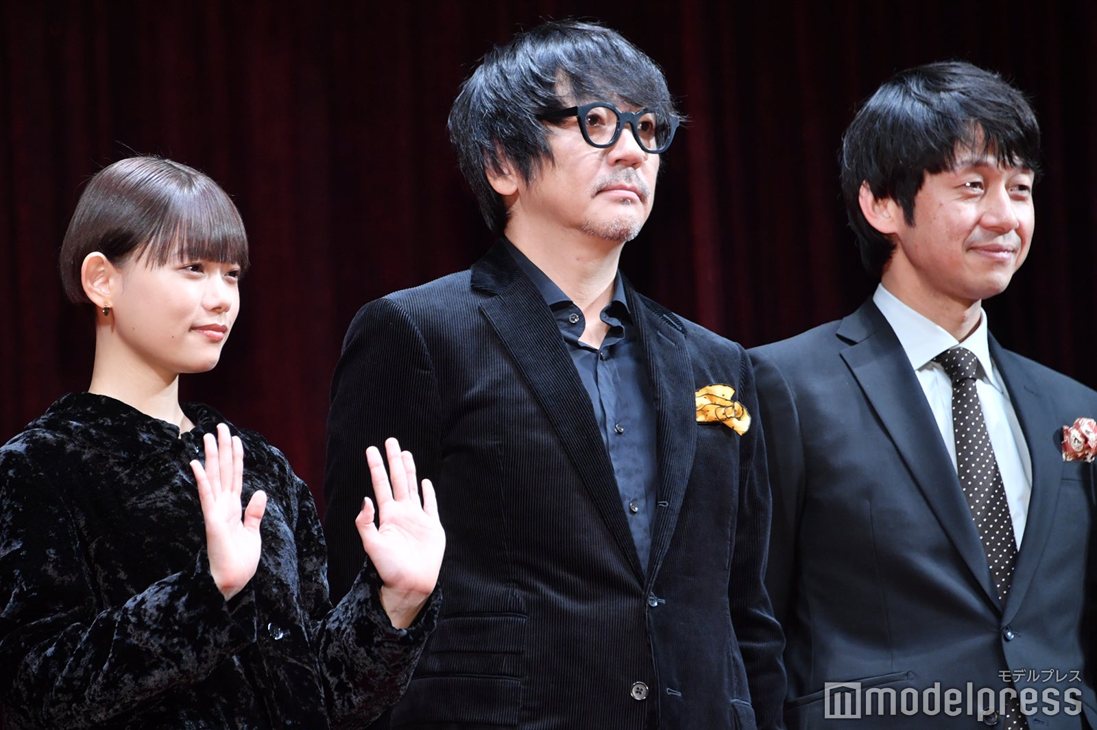 杉咲花、大森南朋、深川栄洋監督（C）モデルプレス