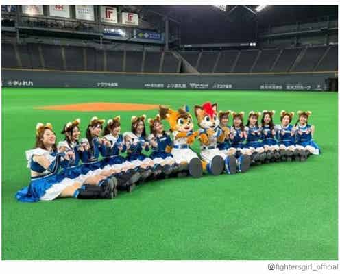 “きつねダンス”ファイターズガールによる本家MV再現が「再現度高い」と話題 2日で17万回再生越えの反響