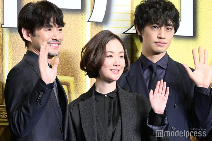 竹野内豊、黒木華、斎藤工 (C)モデルプレス