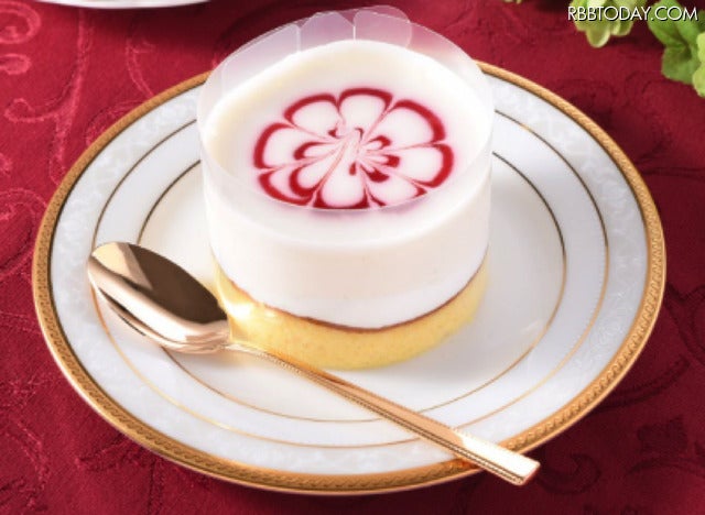 食べる前に花が咲く?!ファミマが“進化系映えスイーツ”