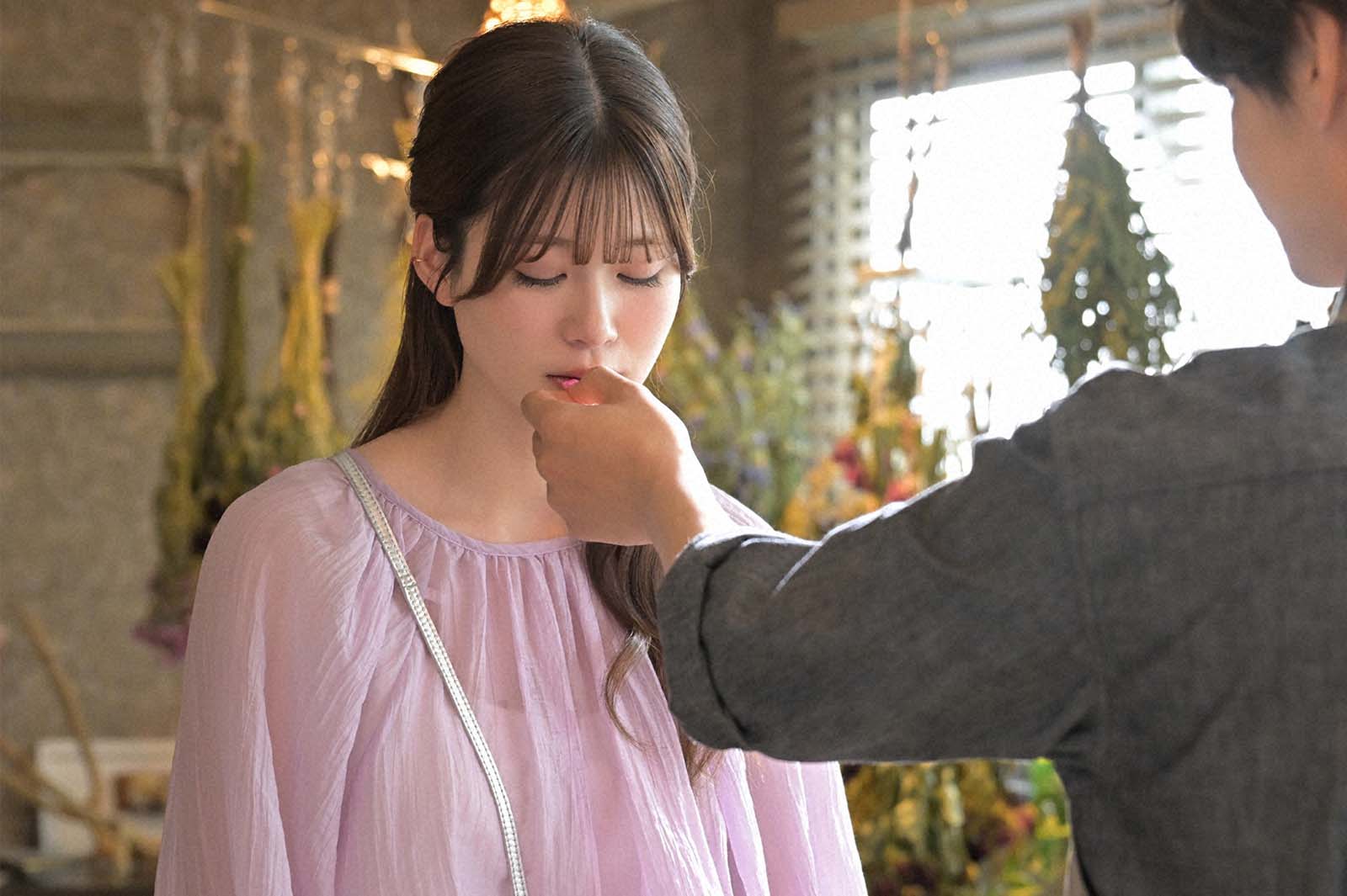 生見愛瑠「くるり～誰が私と恋をした？～」第9話より（C）TBS