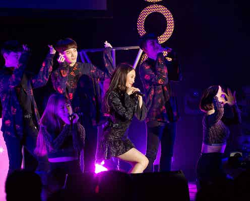 元KARAニコル、美脚際立つSEXYミニスカ姿 2年ぶりファンミで「来年からいっぱい活動して…」