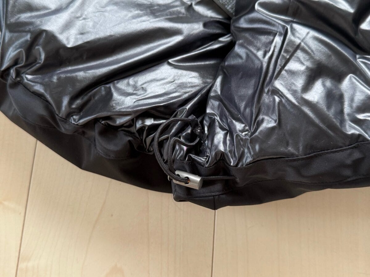 ユニクロダウンボリュームジャケット ユニクロダウンボリュームジャケット 裾ドロストコード