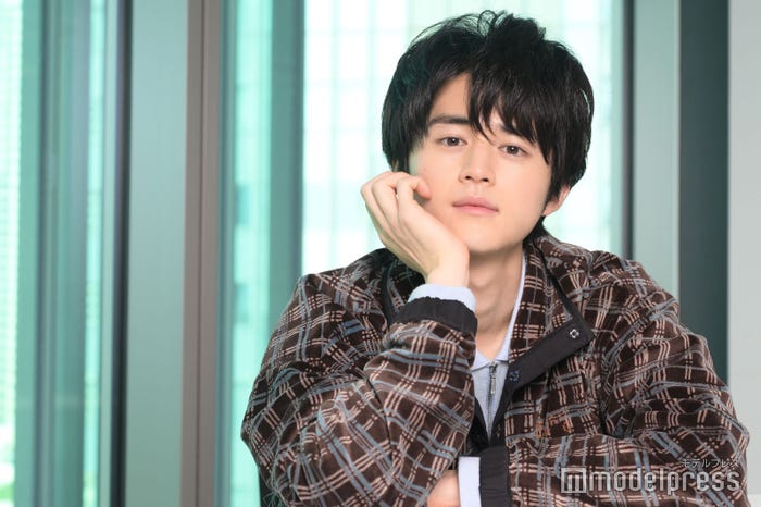 鈴鹿央士(C)モデルプレス