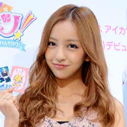 板野友美
