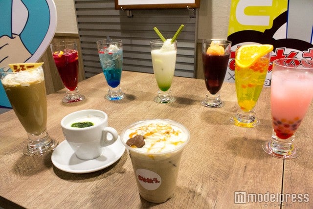 コラボドリンク（C）赤塚不二夫／おそ松さん製作委員会