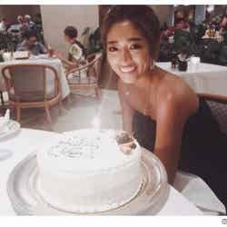 今井華、ハワイで誕生日 溢れる幸せオーラにファンから祝福続々
