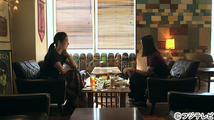 姉の中田クルミ(左)、みのり『TERRACE HOUSE BOYS & GIRLS IN THE CITY』9th WEEK(C)フジテレビ/イースト・エンタテインメント