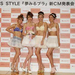 左から:トリンドル玲奈