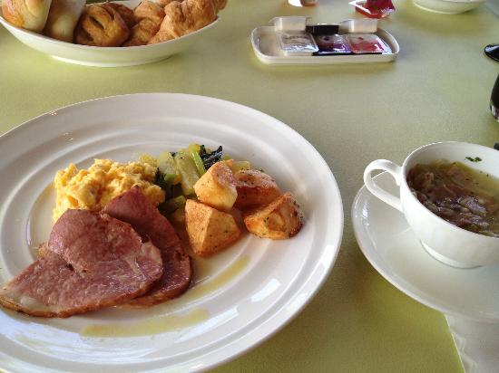 トリップアドバイザー提供