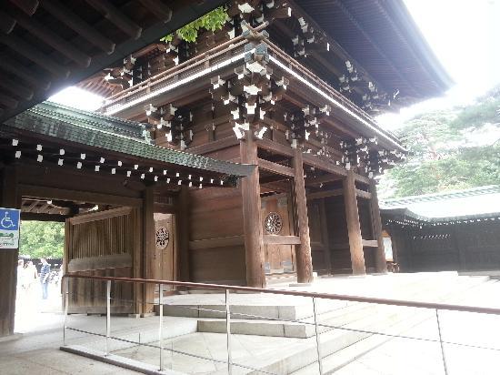 トリップアドバイザー提供