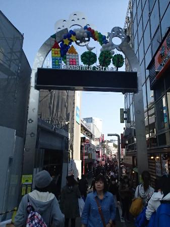 「トリップアドバイザー提供」