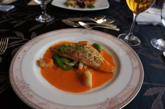 「トリップアドバイザー提供」