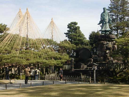 トリップアドバイザー提供