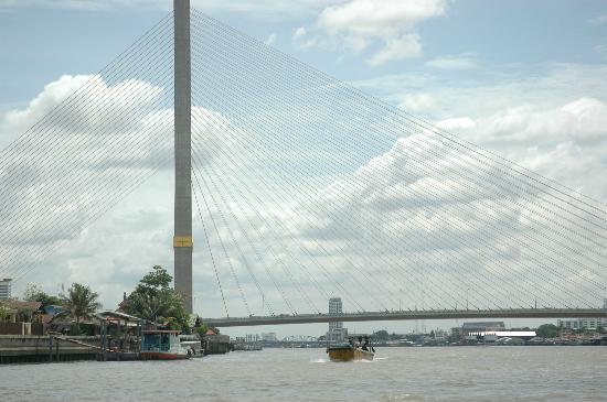 トリップアドバイザー提供