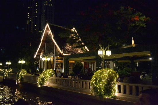 トリップアドバイザー提供