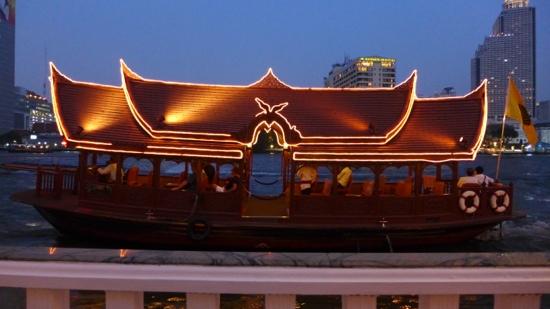 トリップアドバイザー提供