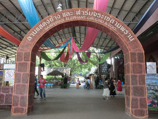 トリップアドバイザー提供