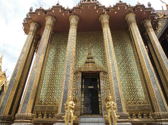 トリップアドバイザー提供