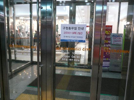 トリップアドバイザー提供