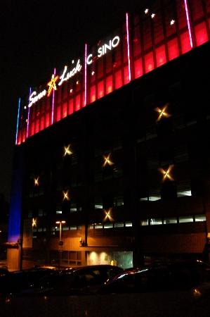 トリップアドバイザー提供