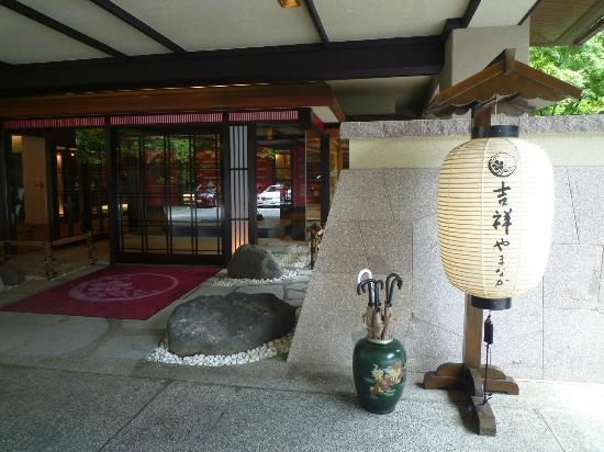 トリップアドバイザー提供