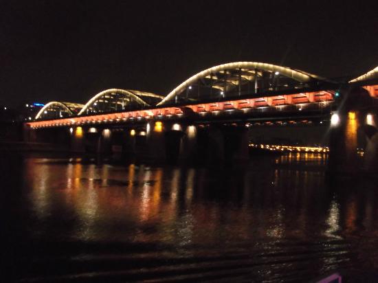 トリップアドバイザー提供