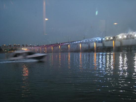 トリップアドバイザー提供