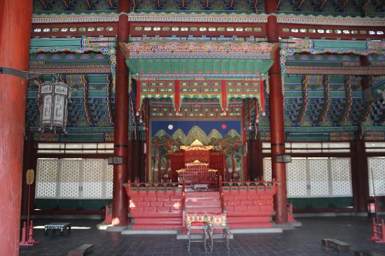 トリップアドバイザー提供