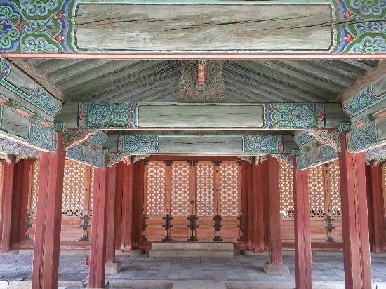 トリップアドバイザー提供