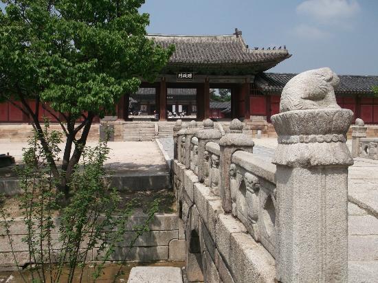 トリップアドバイザー提供