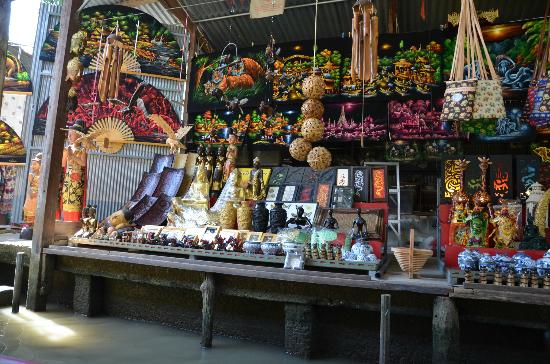 トリップアドバイザー提供