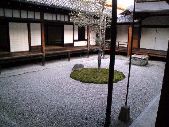 トリップアドバイザー提供