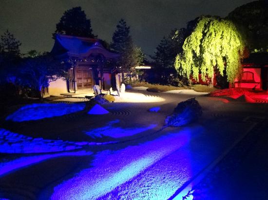 トリップアドバイザー提供